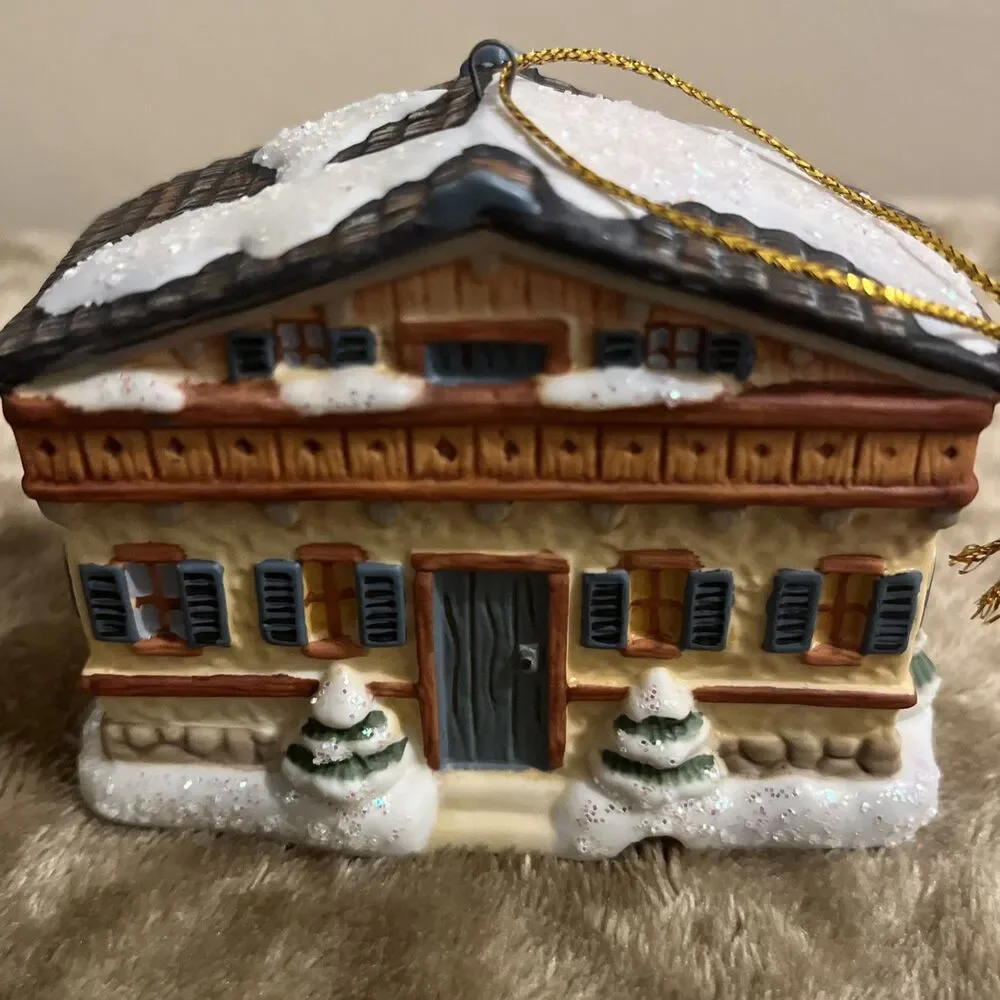 Hummel Bavarian Village 3 Ornaments / Light Covers Goebel 2000 Never Used Mint